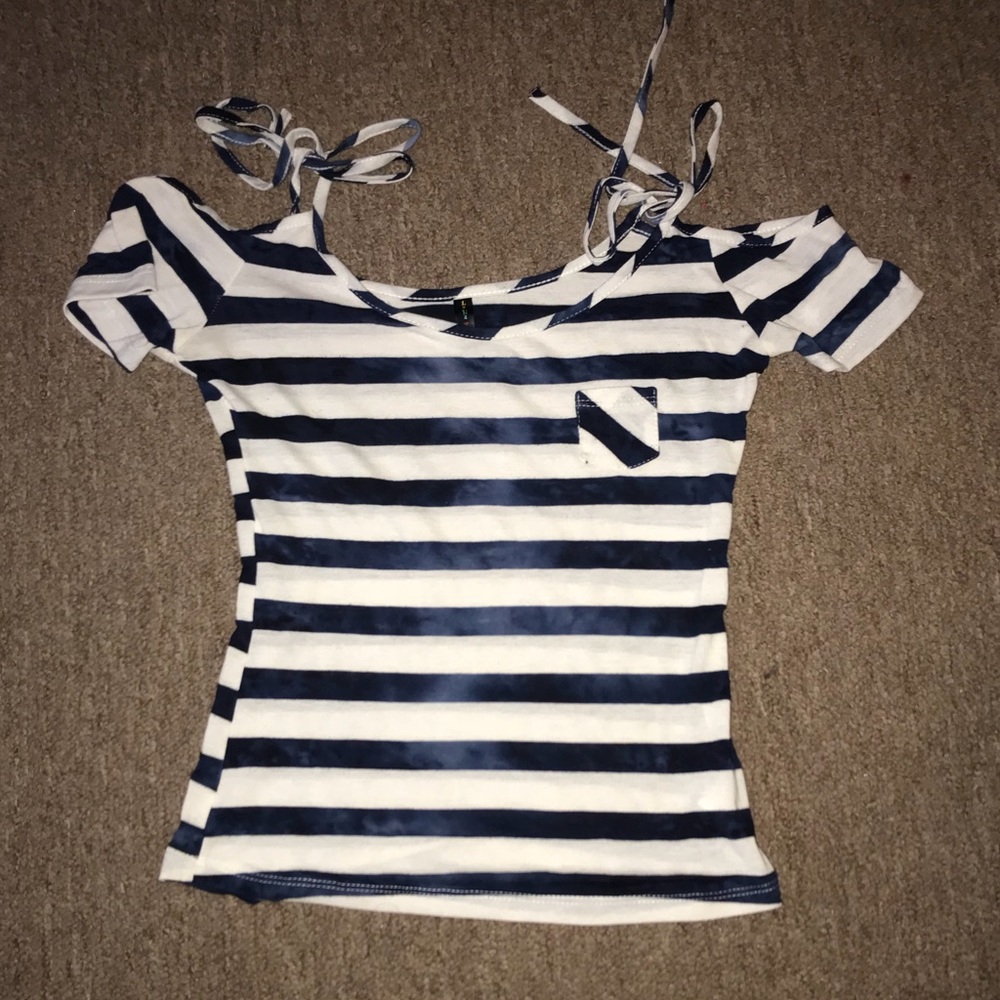 Shirt 👕lunatiks withe with blue